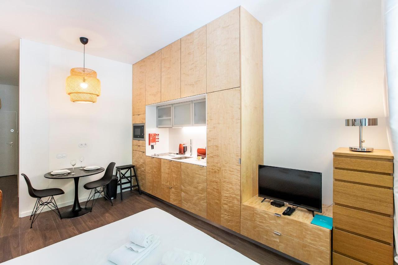 Bakers Square Studio W/ Ac By Lovelystay Porto Exterior foto